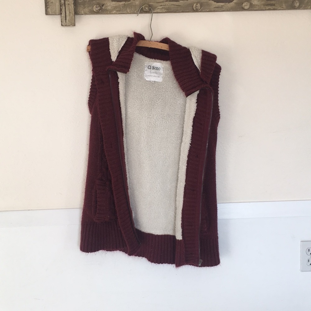 Cuz Sono Fuzzy Lined Vest, Sz L